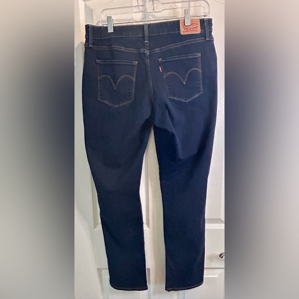 👖”Levi's” Ladies Classic Mid-Rise Skinny Dark Denim Jeans  💙 - Picture 3 of 12